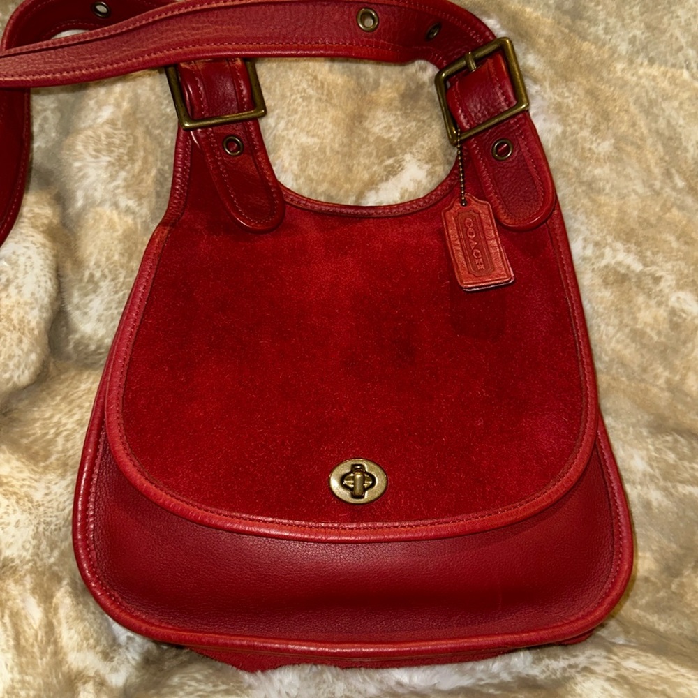 Vintage Coach Berkeley 9014 Saddle Bag Red Crescent Pebble Leather Suede